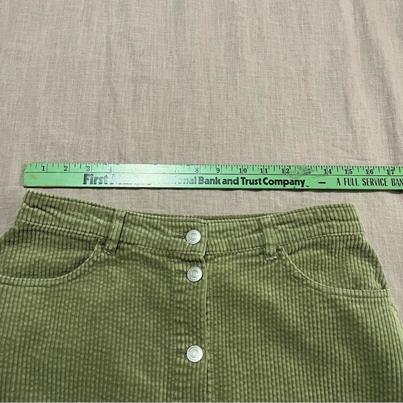 Sage Green Corduroy Button-Front Skirt Size Medium Zara Fall Academia Y2K - Picture 6 of 8